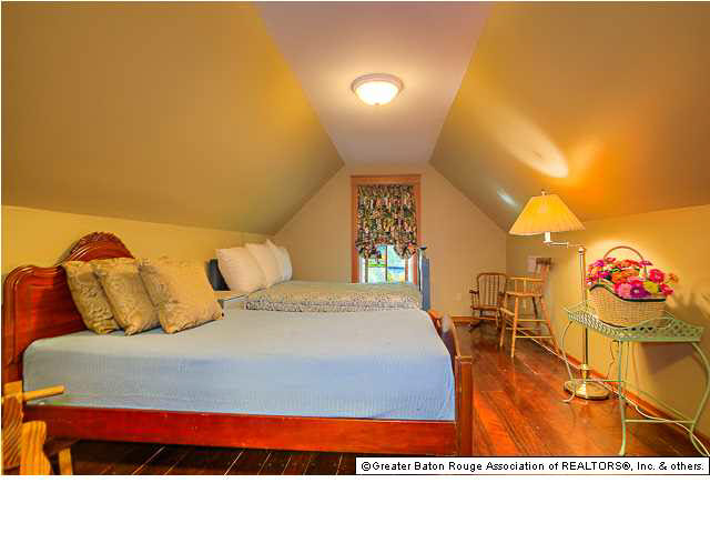 4150 Perkins Road Baton Rouge, LA 70808 - Photo 29 of 31 Guest House Bedroom 2