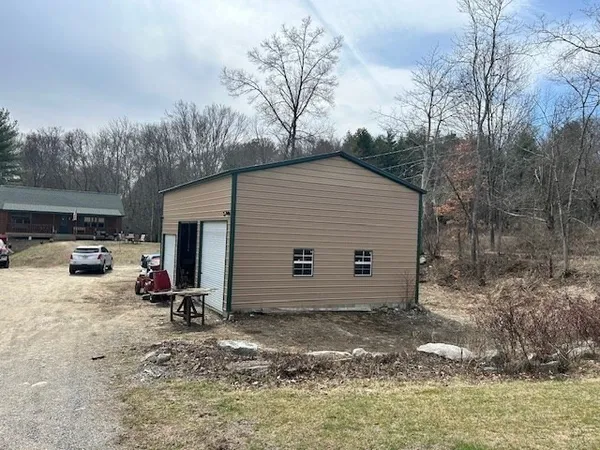 $795,000 | 22 Carpenter Road, Dudley, MA 01571