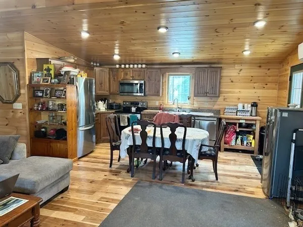 $795,000 | 22 Carpenter Road, Dudley, MA 01571