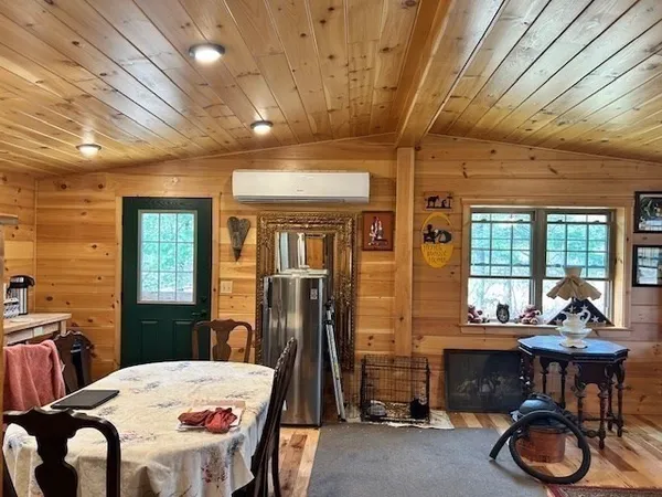 $795,000 | 22 Carpenter Road, Dudley, MA 01571