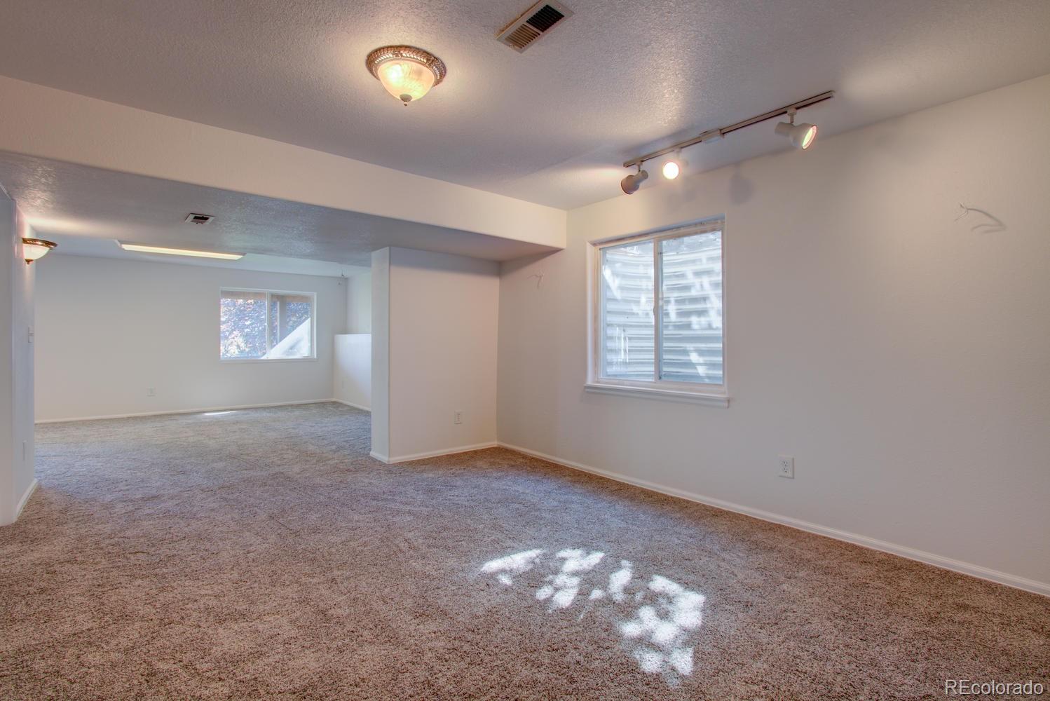 7102 Avondale Road Fort Collins, CO 80525 - Photo 22 of 34