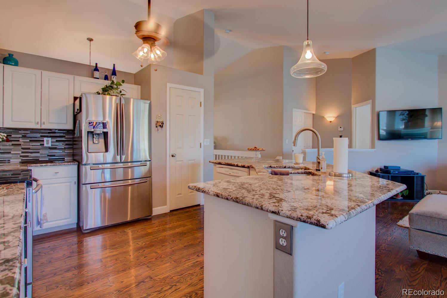 7102 Avondale Road Fort Collins, CO 80525 - Photo 9 of 34
