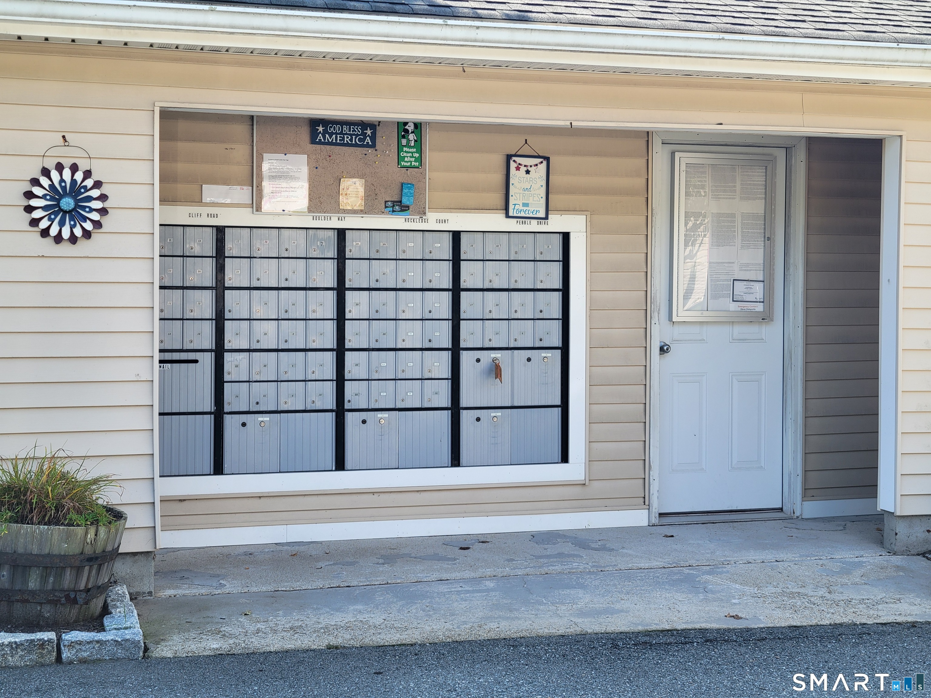 28 Cliff Road Ledyard, CT 06339 - Photo 22 of 23 Gallery Image 22