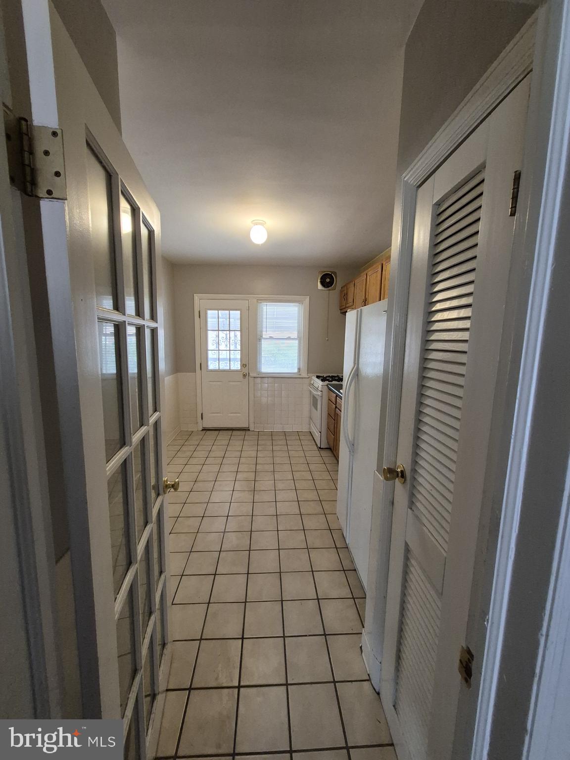 4905 Briarclift Road Baltimore, MD 21229 - Photo 9 of 41