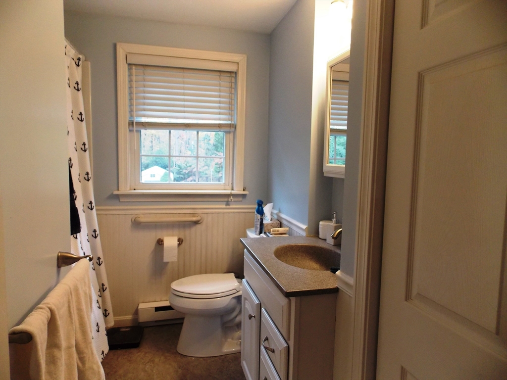 261 Berlin Road Marlborough, MA 01752 - Photo 10 of 19 Gallery Image 10