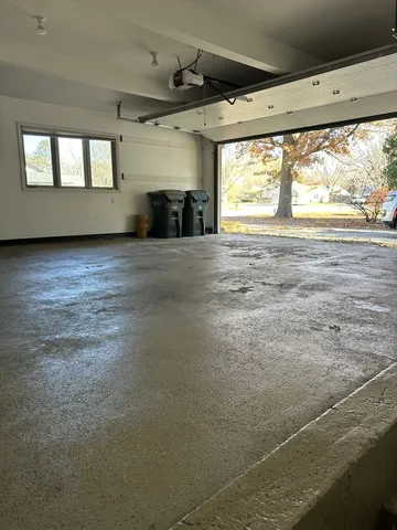 $3,300 | 28W661 Douglas Road, Naperville, IL 60564