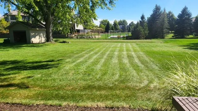 $3,300 | 28W661 Douglas Road, Naperville, IL 60564