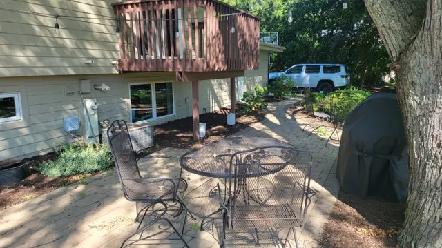 $3,300 | 28W661 Douglas Road, Naperville, IL 60564