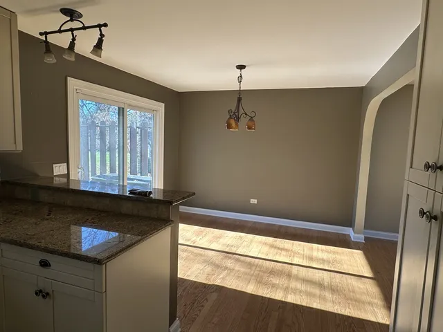 $3,300 | 28W661 Douglas Road, Naperville, IL 60564