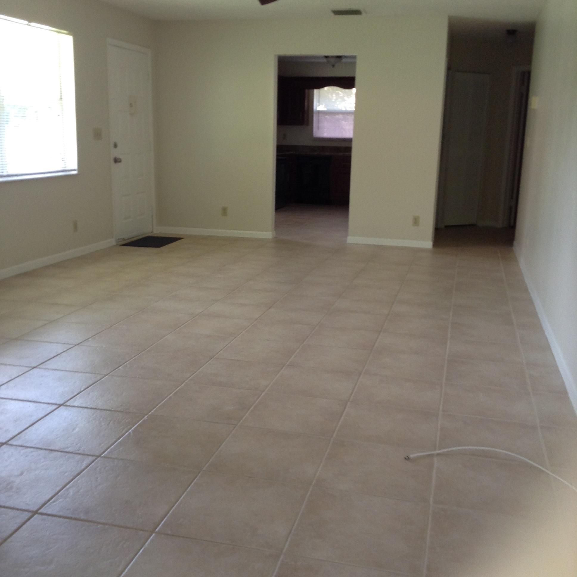 6392 Boca Circle, Unit 6392 Boca Raton, FL 33433 - Photo 7 of 20 Living Rm