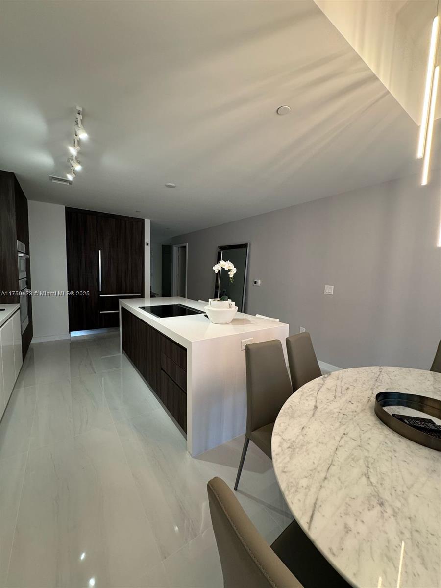 851 Northeast 1st Avenue, Unit 1401 Miami, FL 33132 - Photo 21 of 34