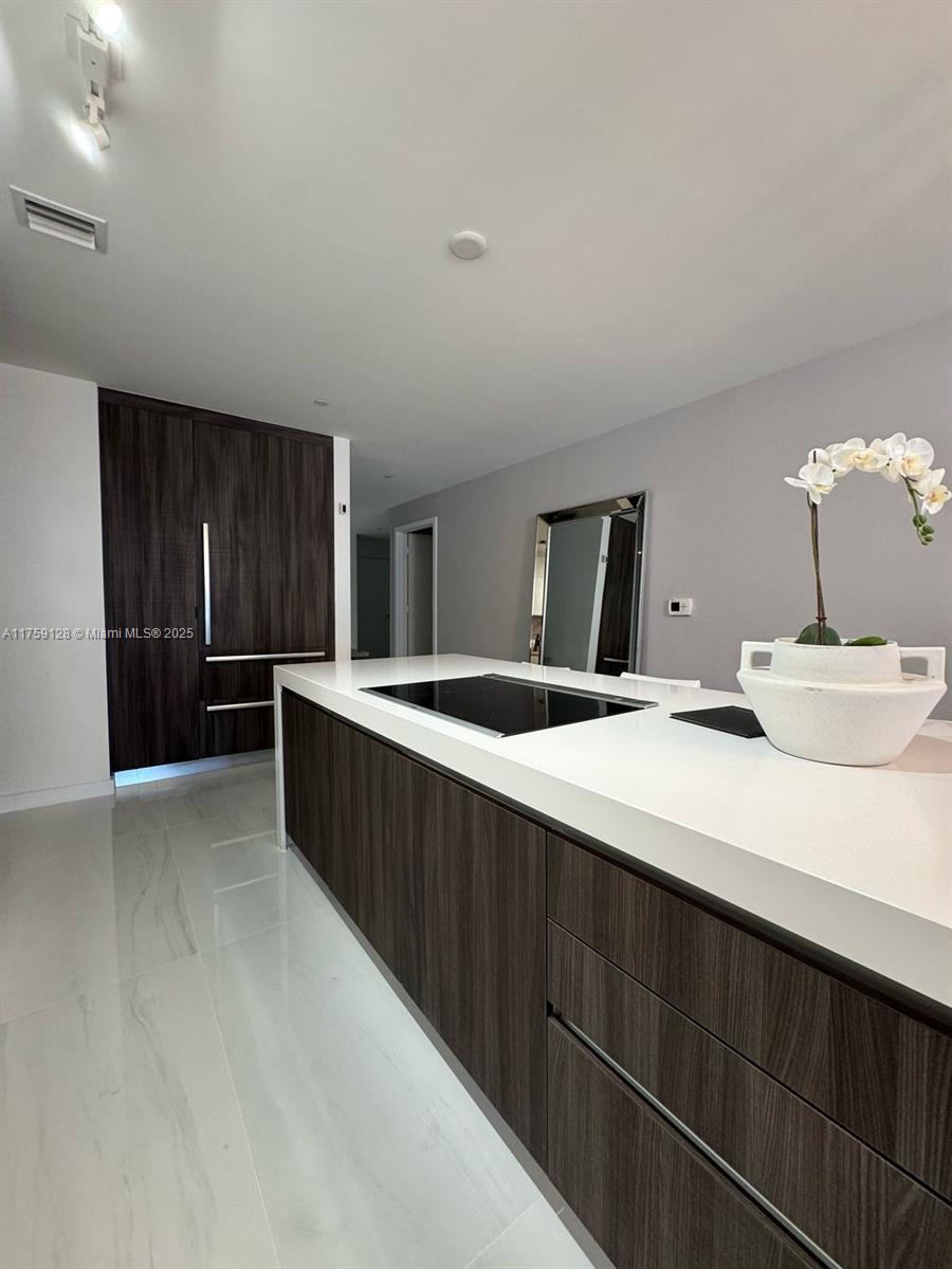 851 Northeast 1st Avenue, Unit 1401 Miami, FL 33132 - Photo 32 of 34