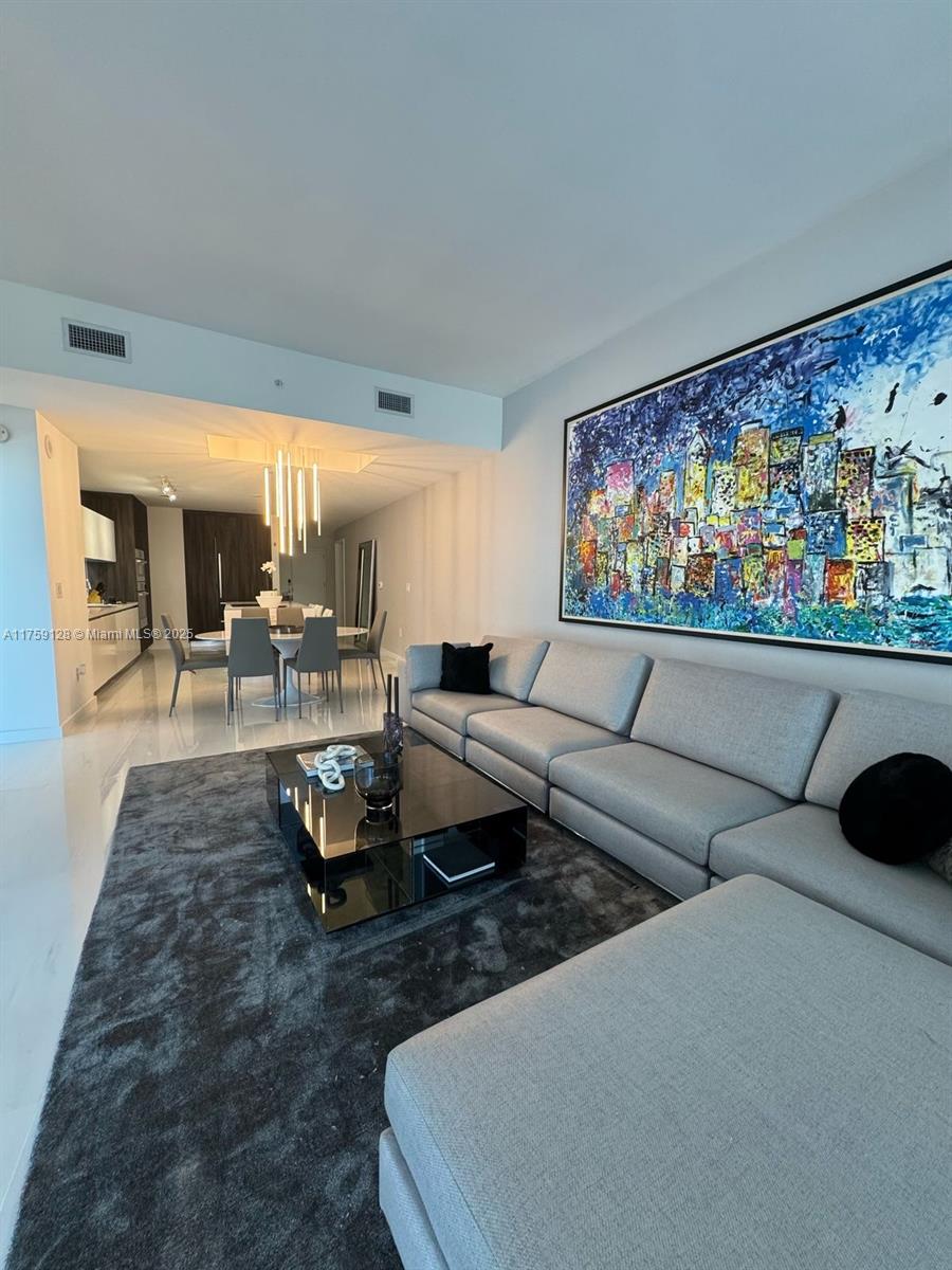 851 Northeast 1st Avenue, Unit 1401 Miami, FL 33132 - Photo 5 of 34