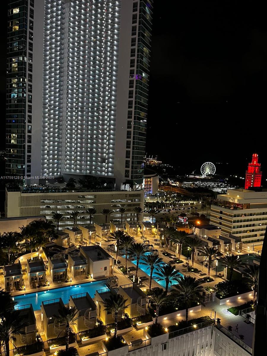 851 Northeast 1st Avenue, Unit 1401 Miami, FL 33132 - Photo 6 of 34