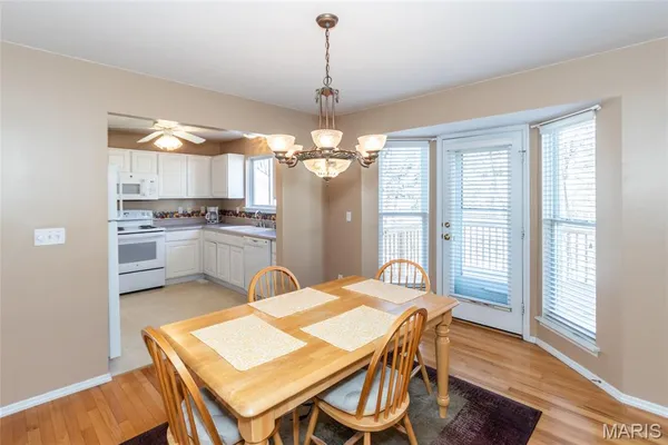 $335,000 | 1007 Arbor Pointe Drive, Manchester, MO 63088