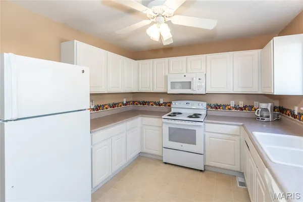 $335,000 | 1007 Arbor Pointe Drive, Manchester, MO 63088