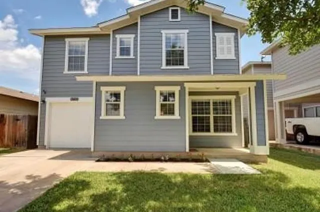 $1,700 | 13604 Coomes Drive, Del Valle, TX 78617