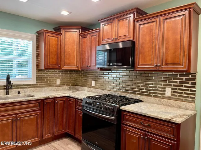 $399,000 | 127 Iron Wood Circle, Crossville, TN 38571