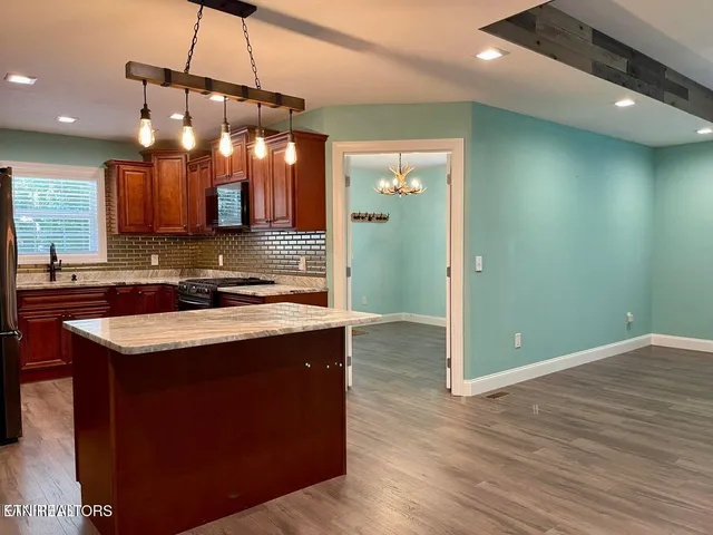 $399,000 | 127 Iron Wood Circle, Crossville, TN 38571