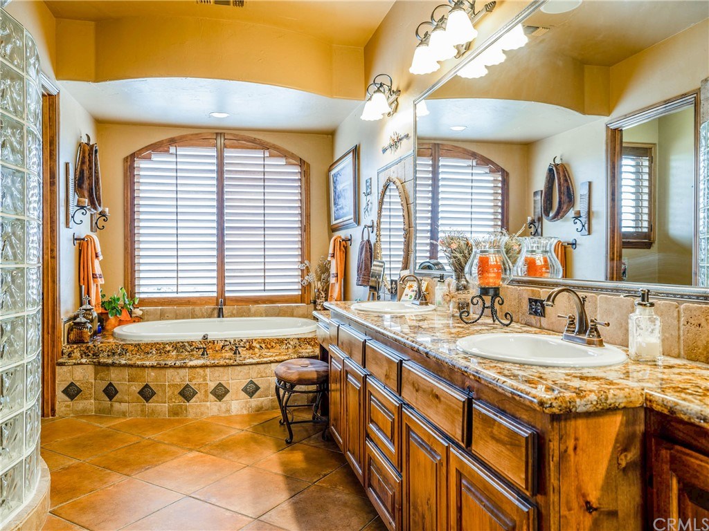 21055 Hazel Road, Unit A&B Apple Valley, CA 92308 - Photo 39 of 64