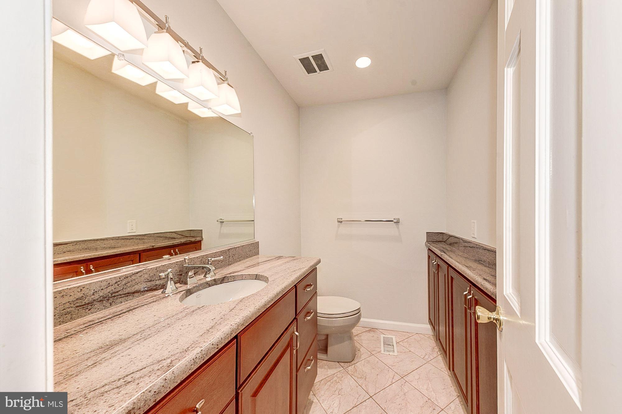 8804 Gramercy Lane Laurel, MD 20708 - Photo 15 of 30 Gallery Image 15