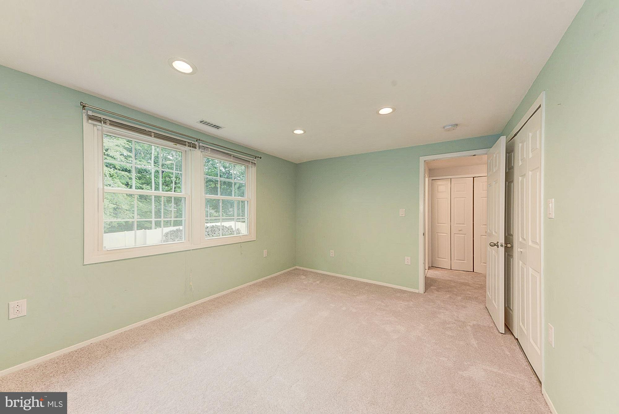 8804 Gramercy Lane Laurel, MD 20708 - Photo 23 of 30 Gallery Image 23
