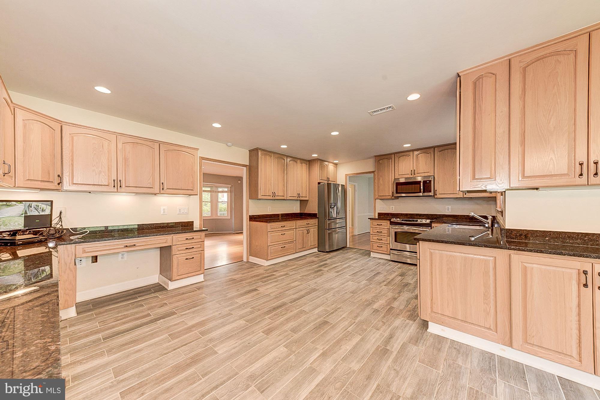 8804 Gramercy Lane Laurel, MD 20708 - Photo 9 of 30 Gallery Image 9
