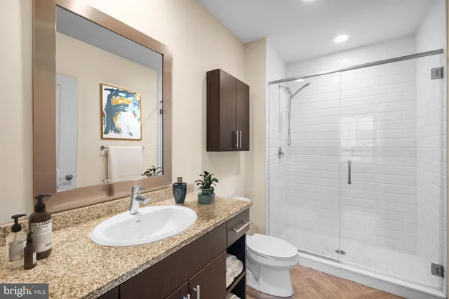 $1,550 | 235 North Christopher Columbus Boulevard, Unit 905, Philadelphia, PA 19106