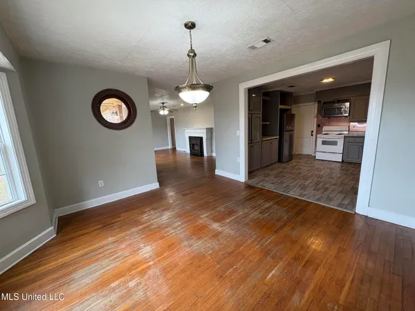 $1,950 | 106 Overby Street, Brandon, MS 39042
