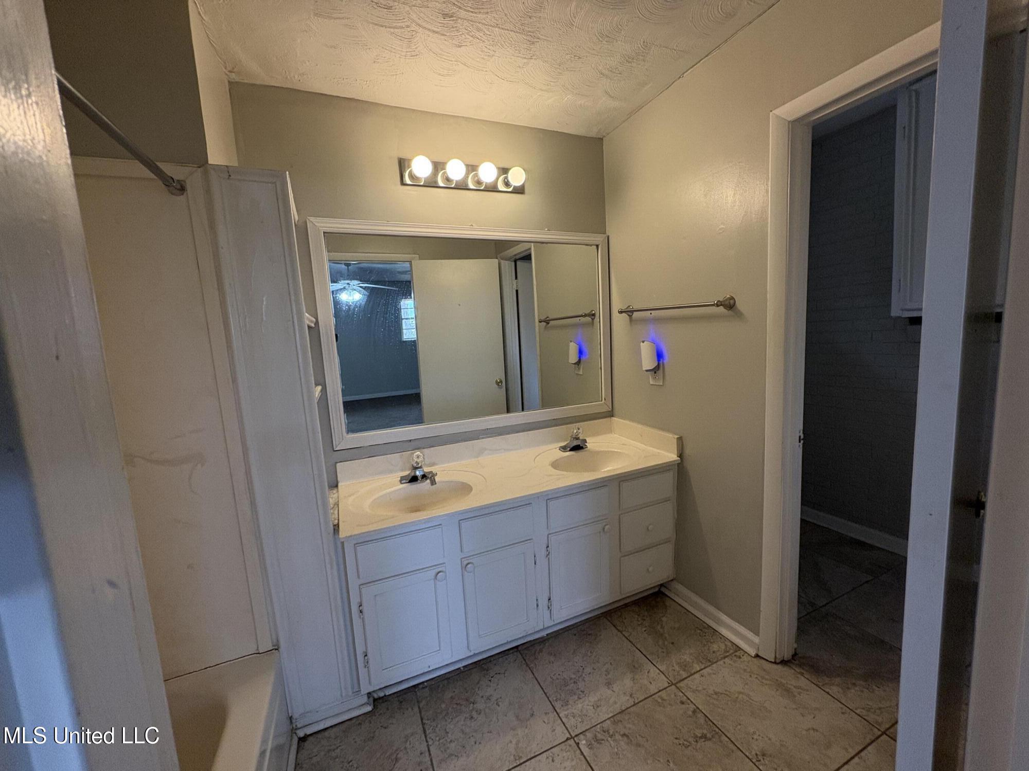 106 Overby Street Brandon, MS 39042 - Photo 30 of 36 IMG_4165