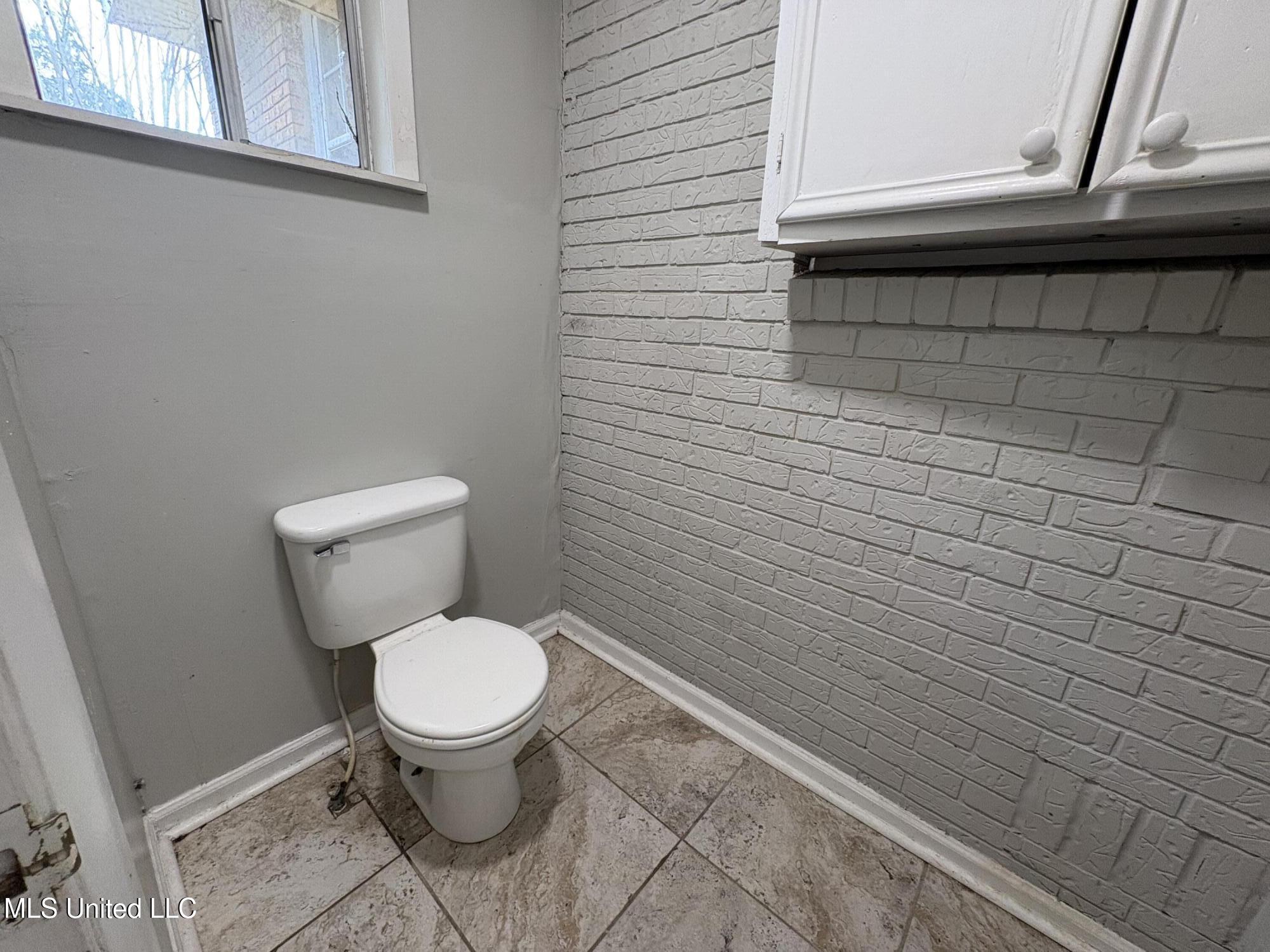 106 Overby Street Brandon, MS 39042 - Photo 32 of 36 IMG_4167