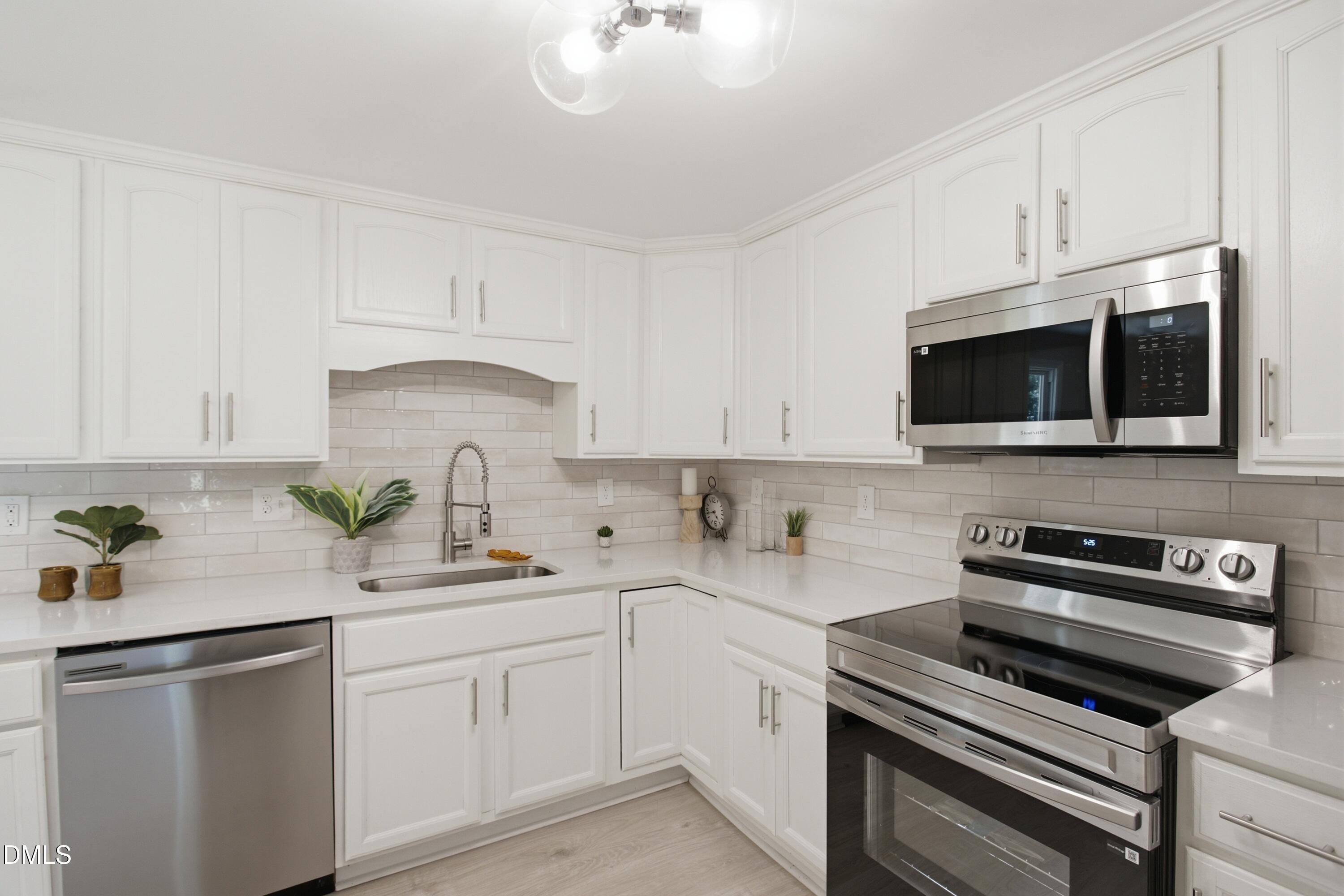 383 Pierce Road Garner, NC 27529 - Photo 10 of 30