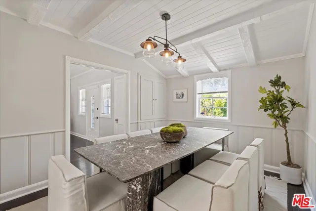 $1,968,000 | 560 North Croft Avenue, West Hollywood, CA 90048