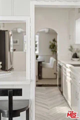 $1,968,000 | 560 North Croft Avenue, West Hollywood, CA 90048