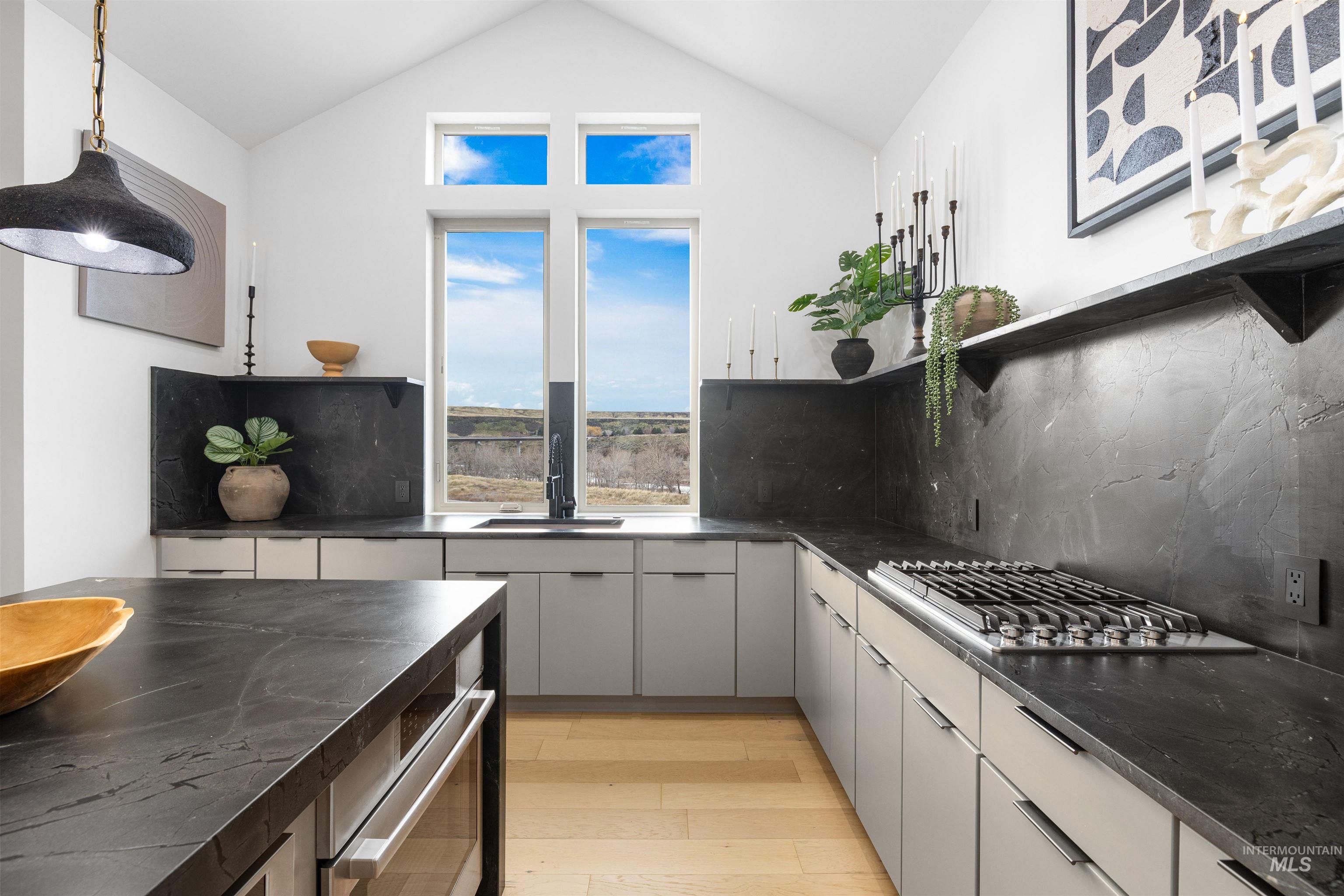 5793 South Brian Way Boise, ID 83716 - Photo 12 of 45