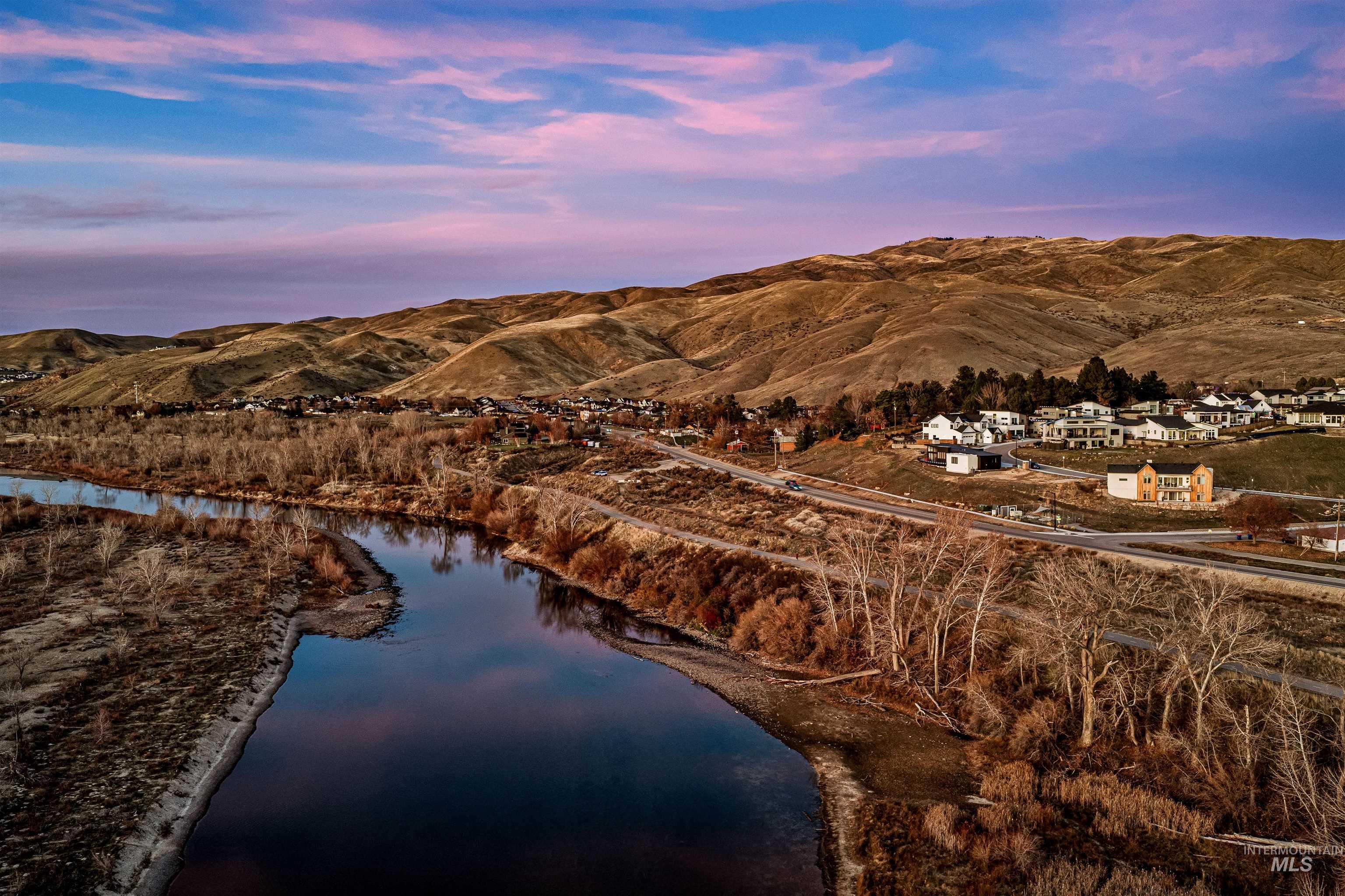 5793 South Brian Way Boise, ID 83716 - Photo 38 of 45