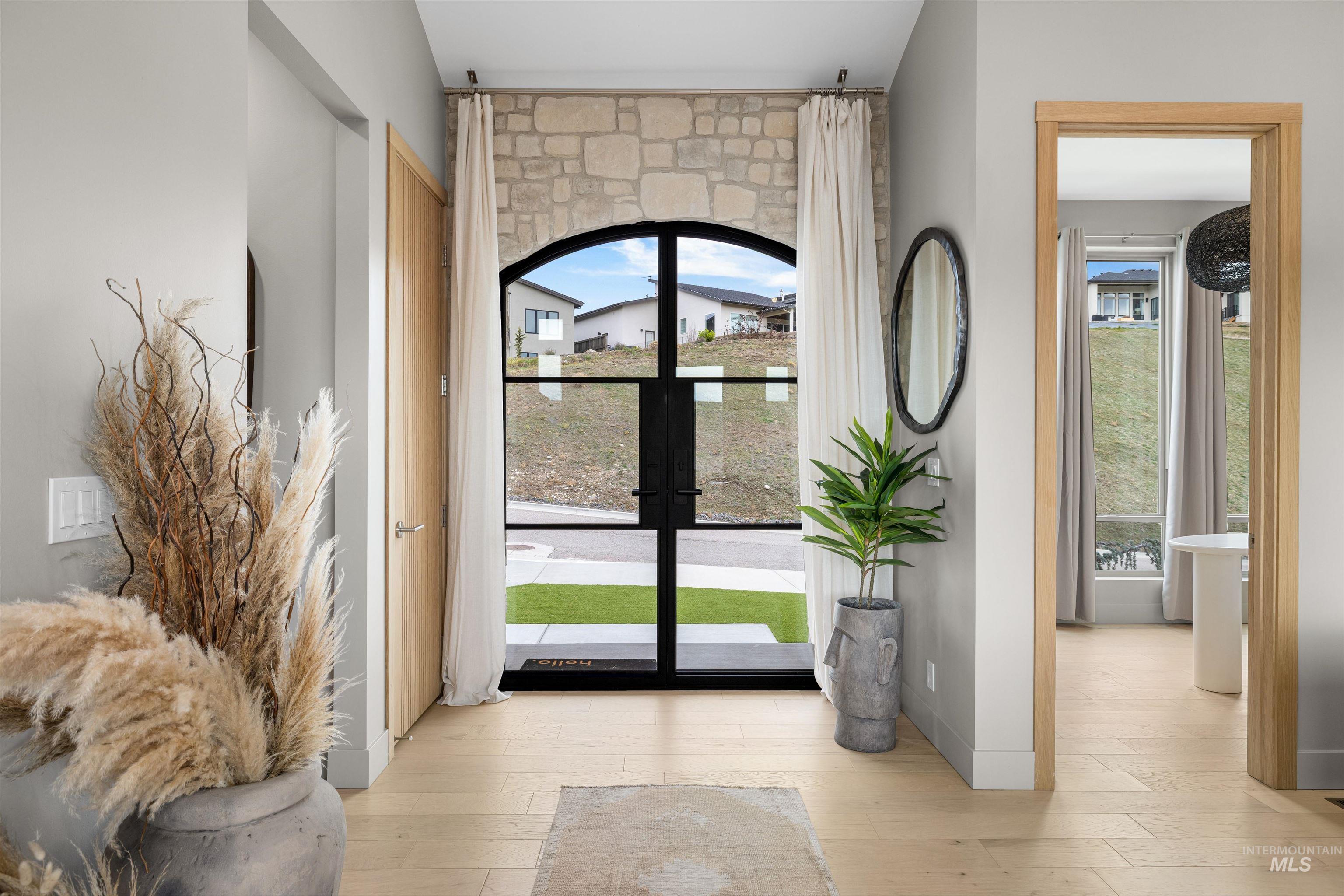 5793 South Brian Way Boise, ID 83716 - Photo 4 of 45