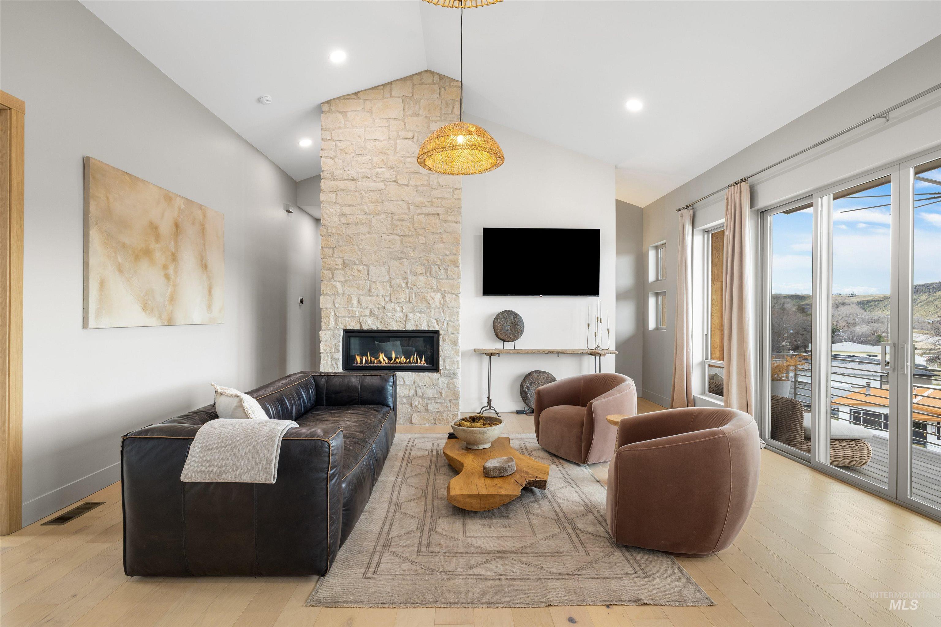 5793 South Brian Way Boise, ID 83716 - Photo 7 of 45