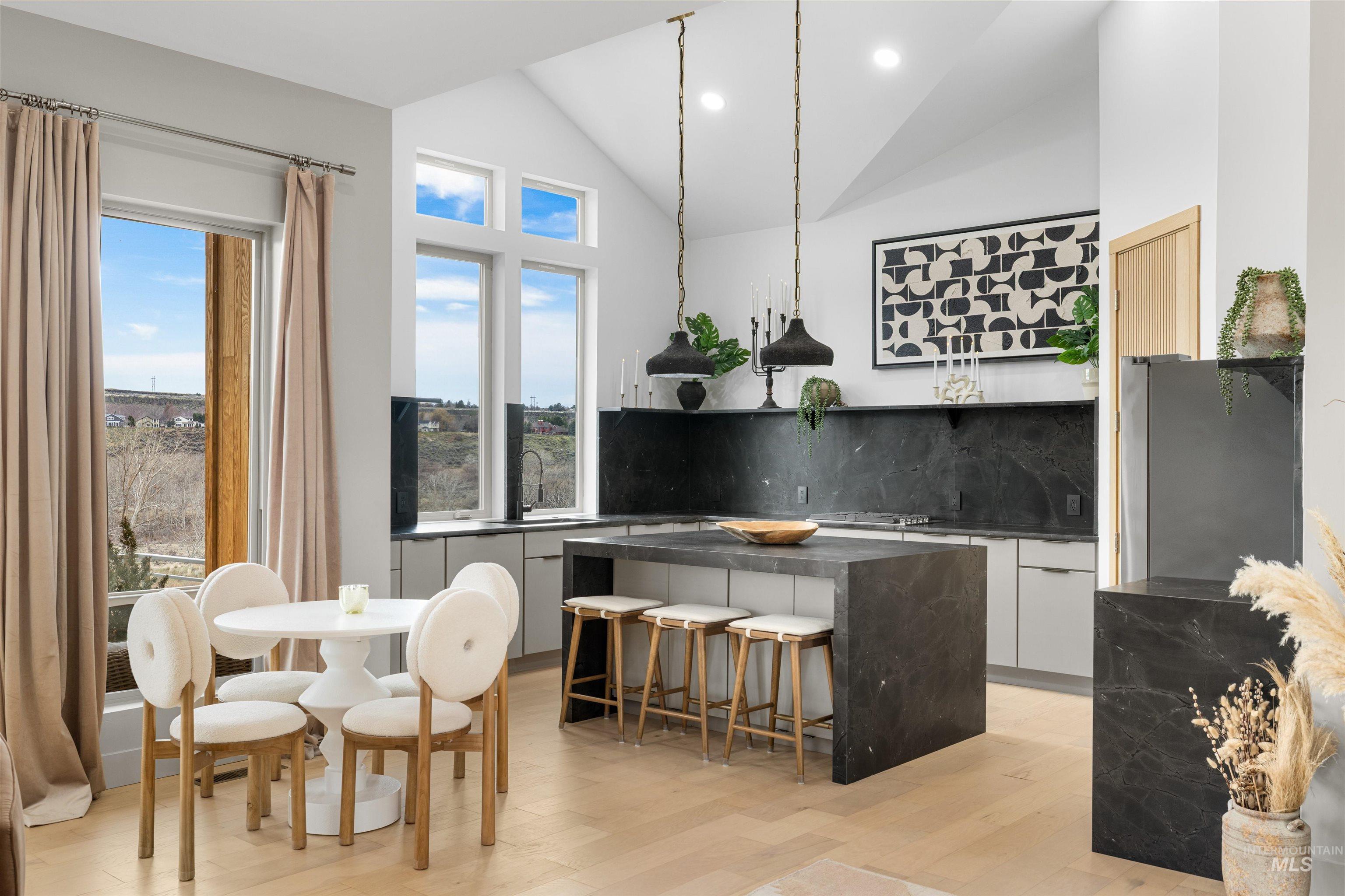 5793 South Brian Way Boise, ID 83716 - Photo 10 of 45