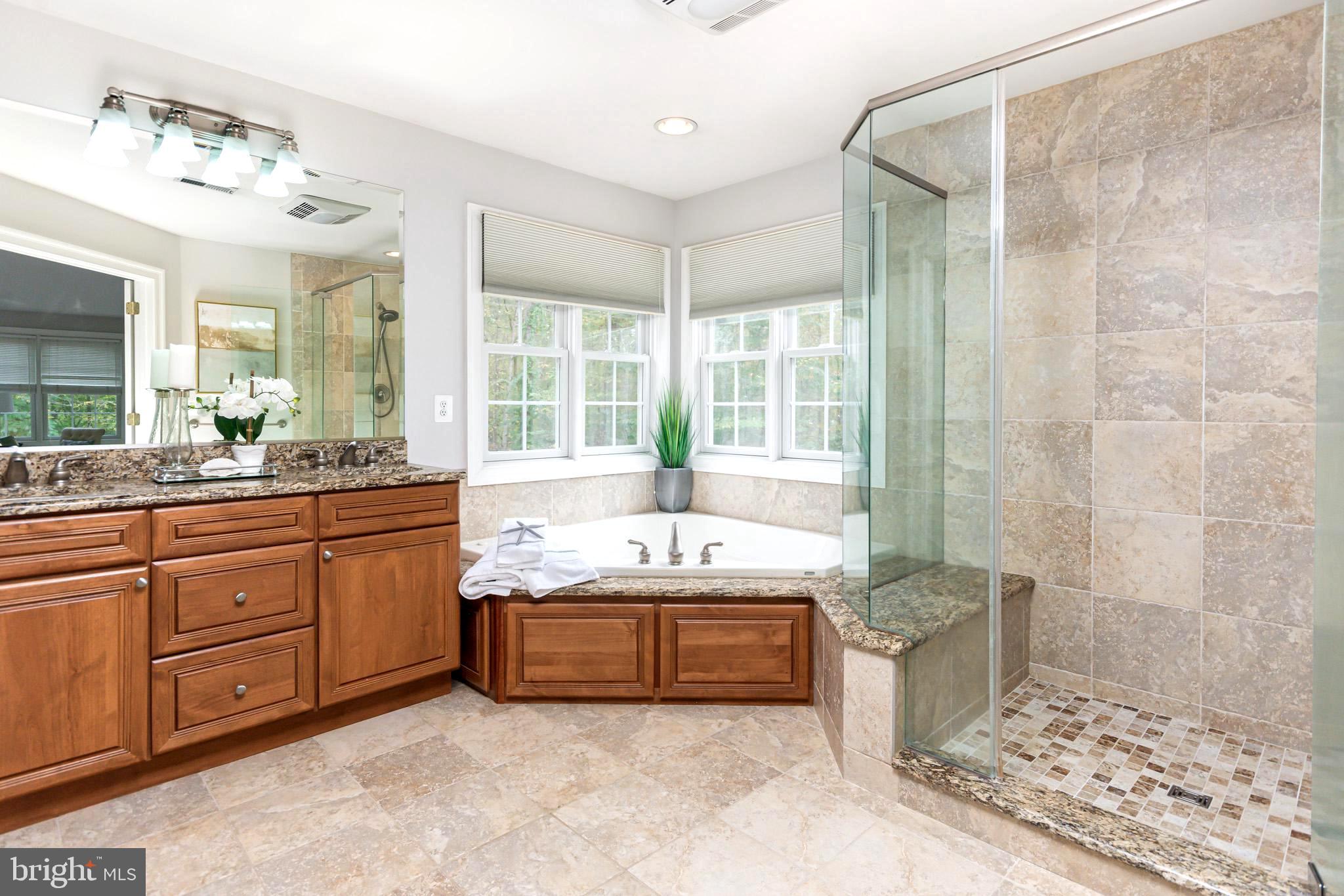 3965 Patuxent River Road Davidsonville, MD 21035 - Photo 40 of 66 Soak your muscles in the soaking tub!