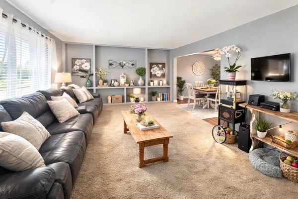 $226,000 | 900 14th Place, Camanche, IA 52730