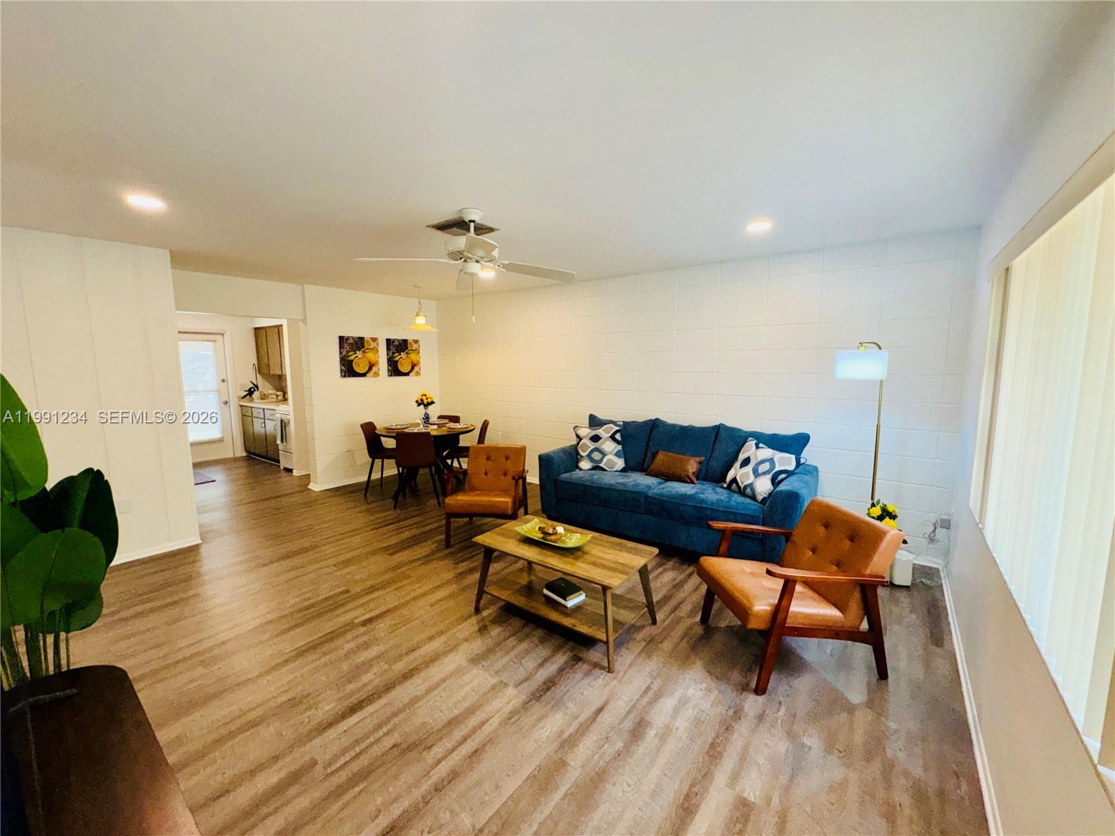 5100 Rilma Avenue Sarasota, FL 34234 - Photo 8 of 27