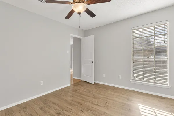 $1,600 | 413 Country Aire Drive, Round Rock, TX 78664