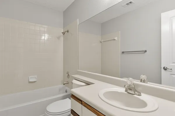 $1,600 | 413 Country Aire Drive, Round Rock, TX 78664