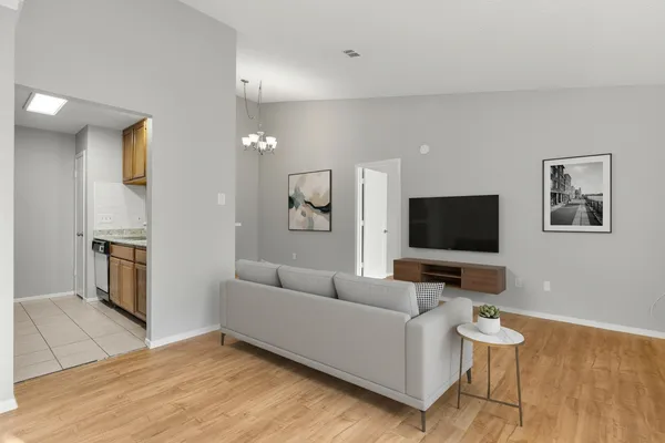 $1,600 | 413 Country Aire Drive, Round Rock, TX 78664