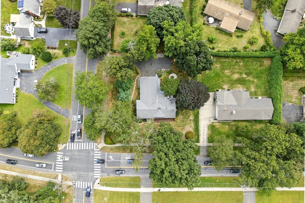 925 Williams Street Longmeadow, MA 01106 - Photo 36 of 38 an aerial view of residential house with outdoor space and swimming pool