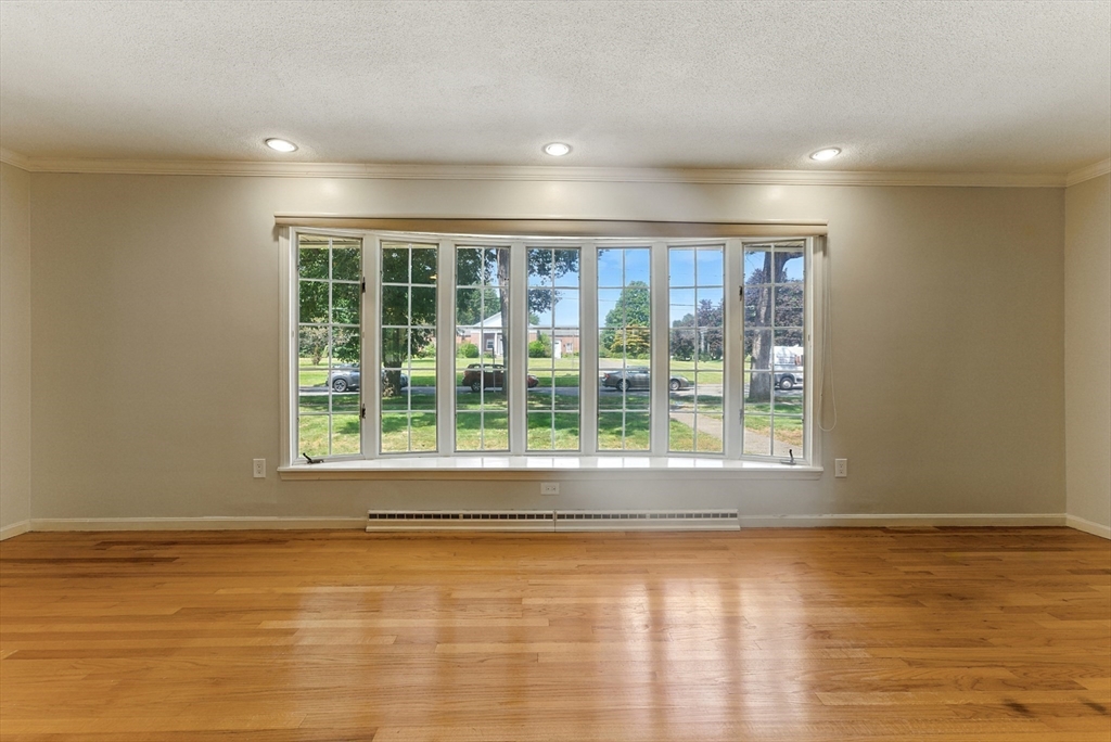 925 Williams Street Longmeadow, MA 01106 - Photo 7 of 38 a view of an empty room with a window