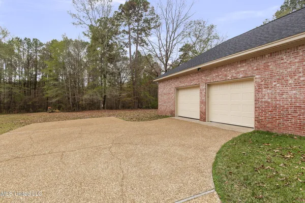 $509,000 | 113 Allenwood Drive, Canton, MS 39046
