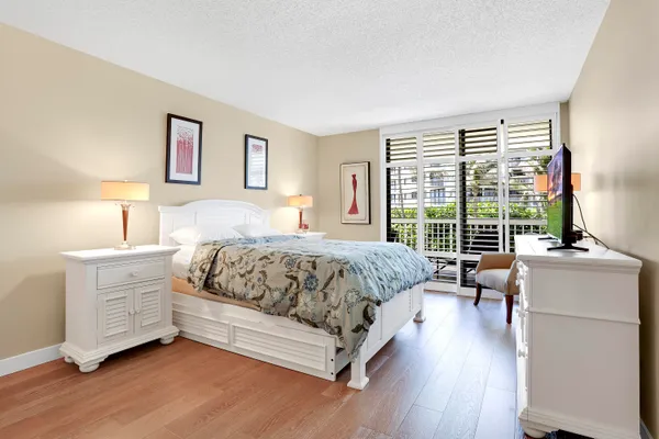 $22,500 | 3300 South Ocean Boulevard, Unit 202S, Palm Beach, FL 33480