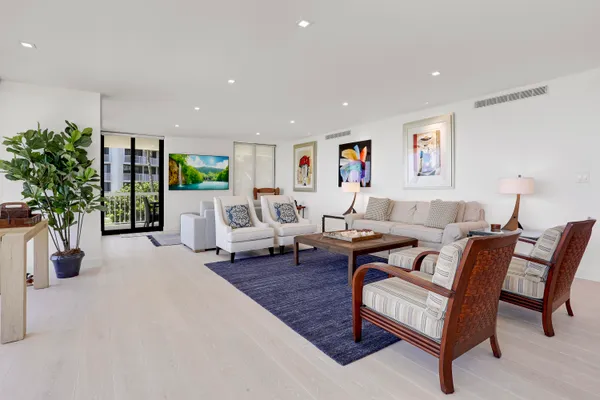 $22,500 | 3300 South Ocean Boulevard, Unit 202S, Palm Beach, FL 33480